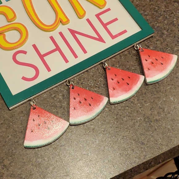 NWOT Hanging decor wood sign "Hello Sunshine" - Picture 3 of 8